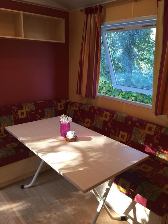 Camping Les Orangers San-Martino-di-Lota Екстер'єр фото