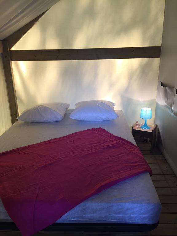 Camping Les Orangers San-Martino-di-Lota Екстер'єр фото